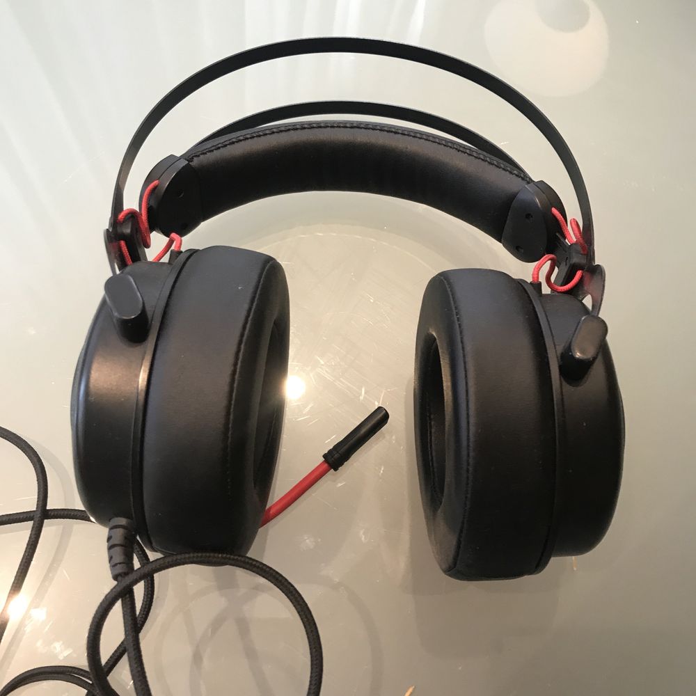 Auriculares OMEN HP