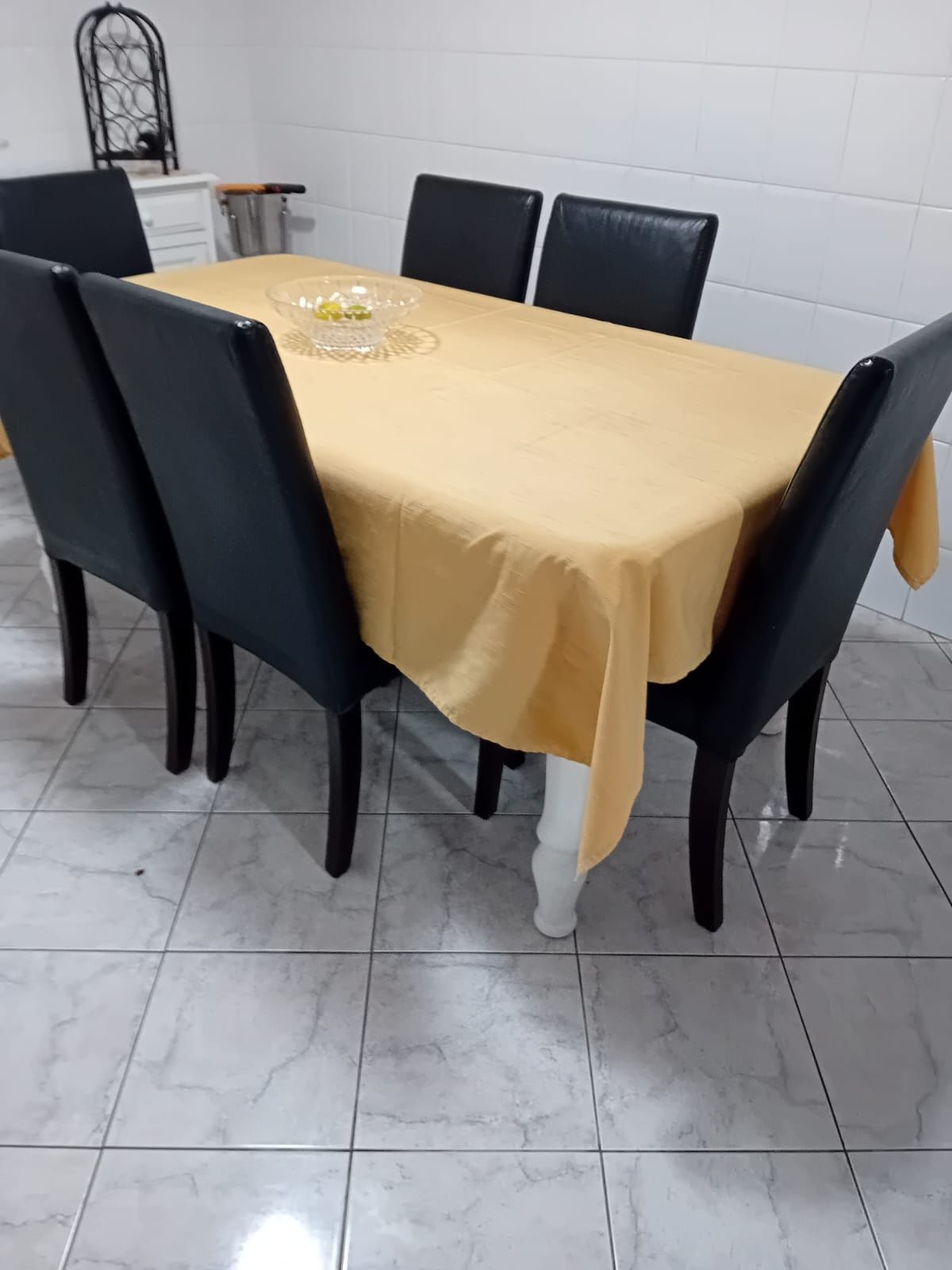 Mesa castanho + 6 cadeiras