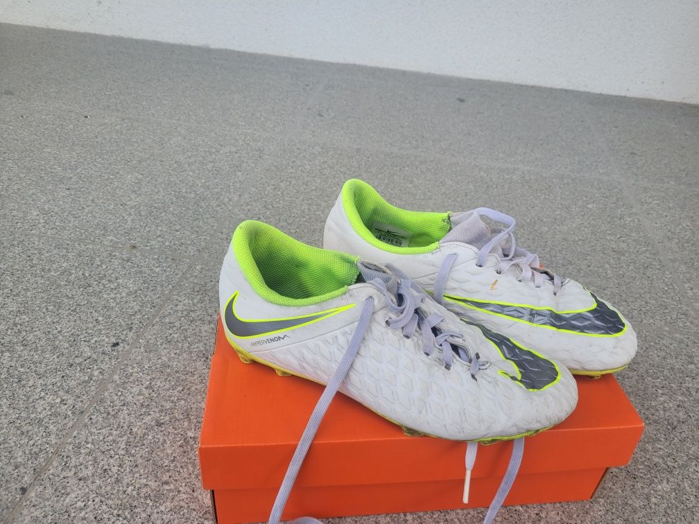 Korki hypervenom roz 38.5