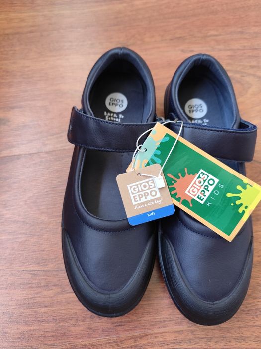 Sabrinas Gioseppo novas com etiqueta, em pele menina 39