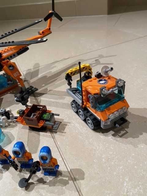 Klocki Lego CITY helikopter z dodatkowym zestawem polarnym