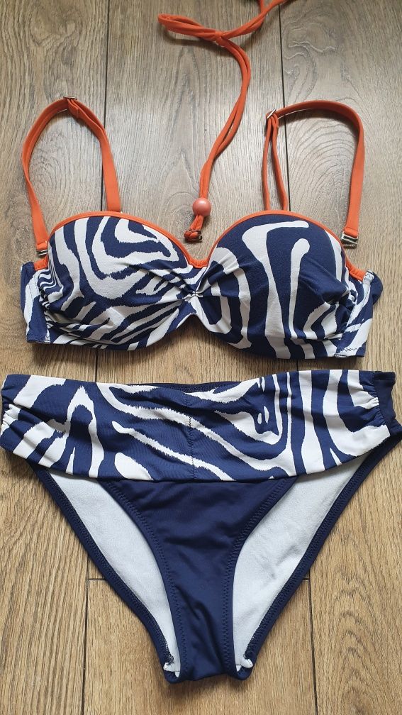 Dwuczęściowy strój kąpielowy z wyjmowanym push up 34 D