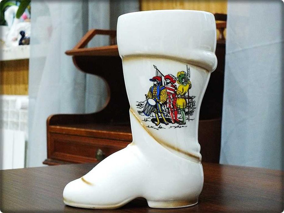 Kufel Bucik But Porcelana Sygnowana GDR, lata 60-70' Vintage PRL