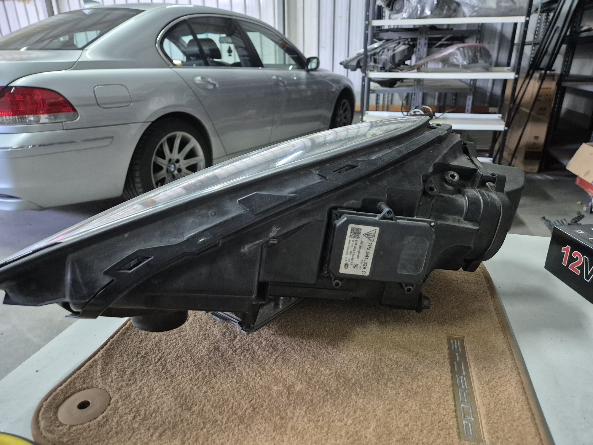 Prawa lampa Porsche Cayenne