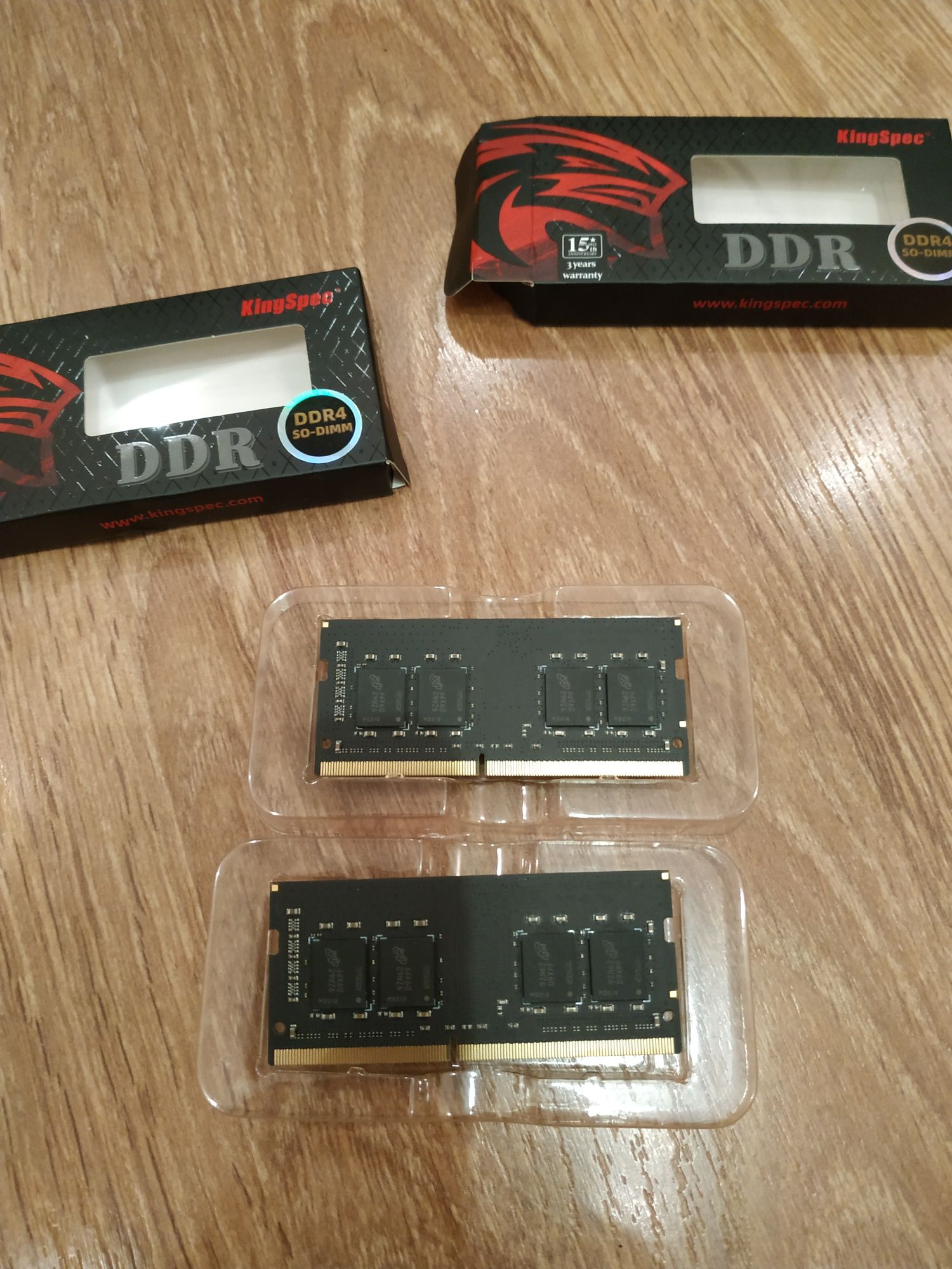 16 GB - 8 чипов DDR4 3200 Mhz SoDimm
