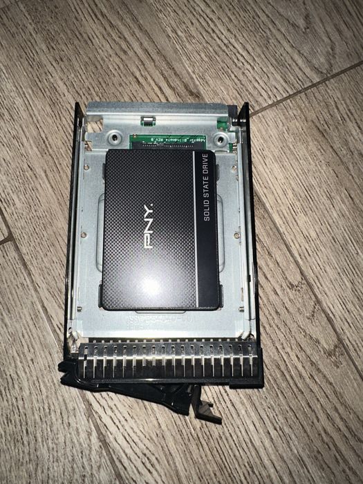 HP Microserver GEN 8 16 GB RAM , Xeon E3-1240v2
