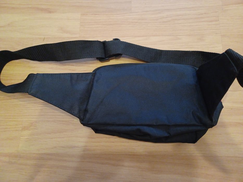 Nerka Reebok Saszetka