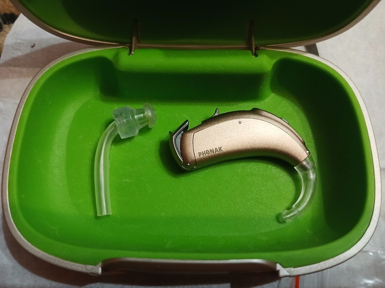Слуховий апарат Phonak Naida B30 SP