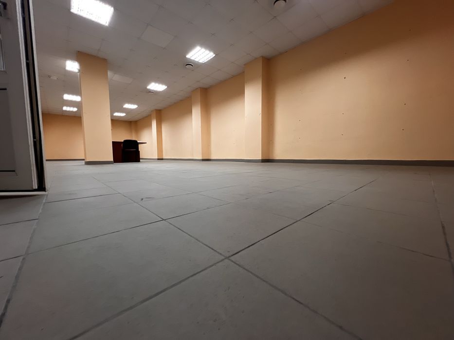 Здається в оренду комерційне приміщення в центрі Івано-Франківська