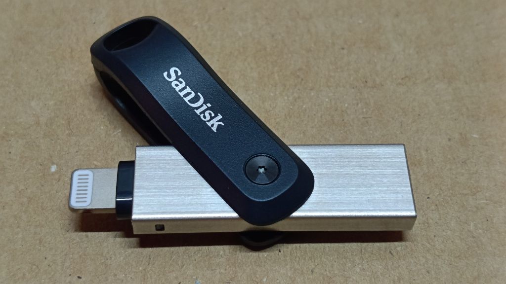 Pendrive SanDisk iXpand GO 128GB Lightning USB 3.0