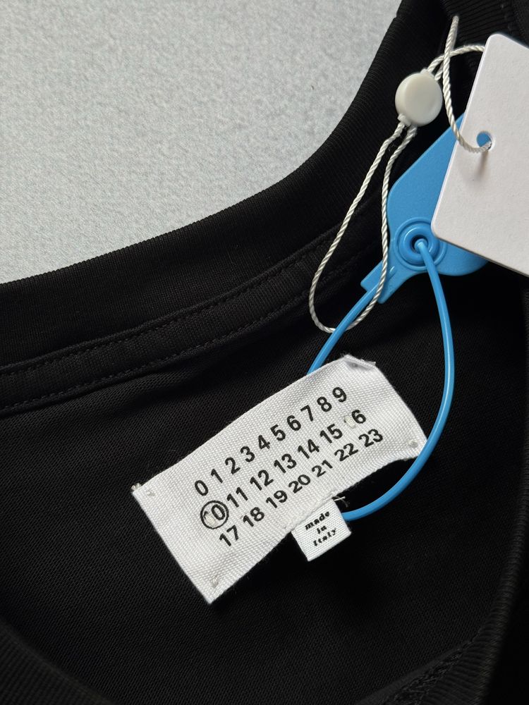 Футболка Maison Margiela Paris MM6 Calendar Logo Unisex Оверсайз