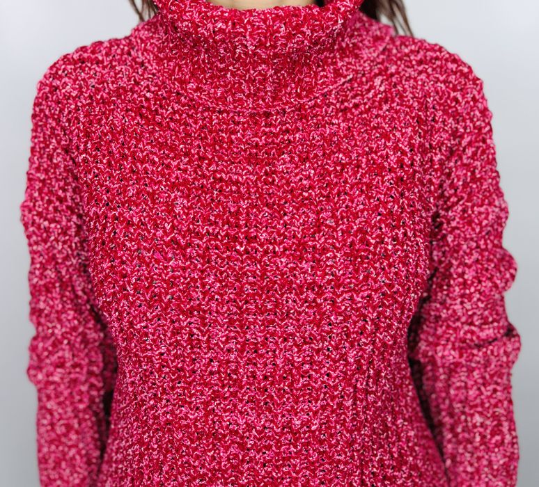 Różowy sweter z golfem o grubym splocie M 38 Nutmeg