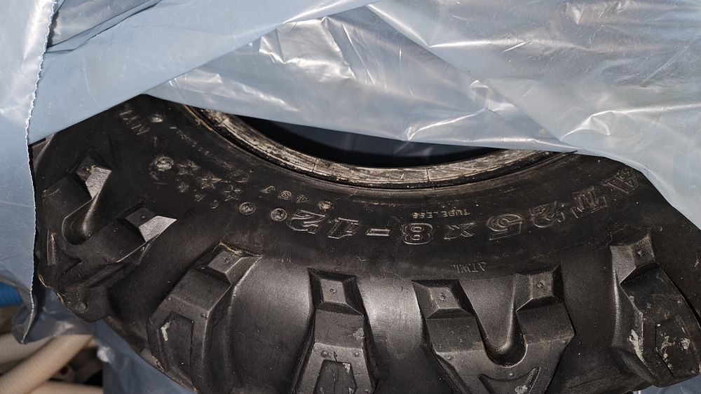 Opony ATV CST Abuzz, 25x8.00-12, 25x10-12 komplet uzywany