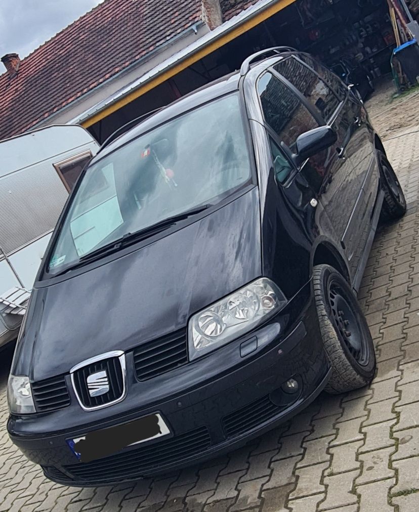 Samochód 7 osobowy Seat alhambra