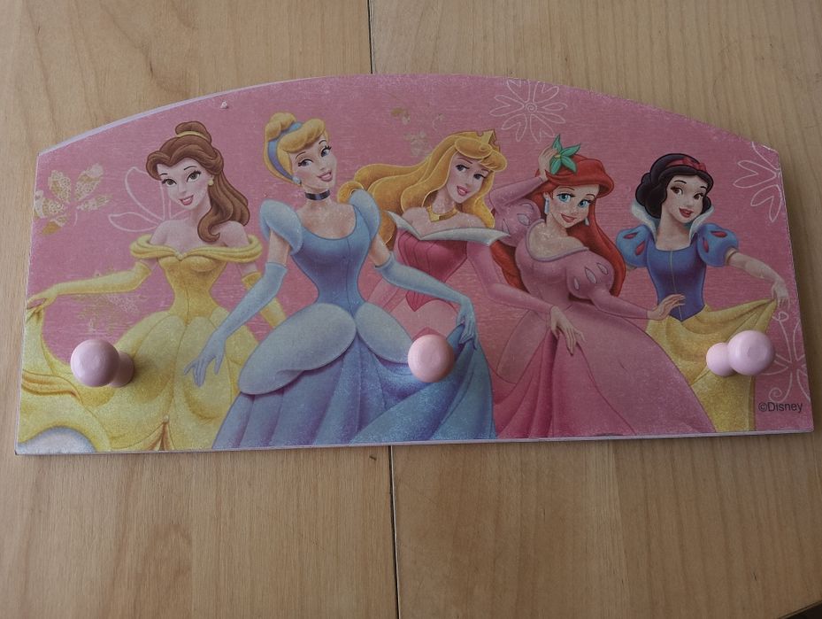 Wieszak Sydneya do dziecięcego pokoju