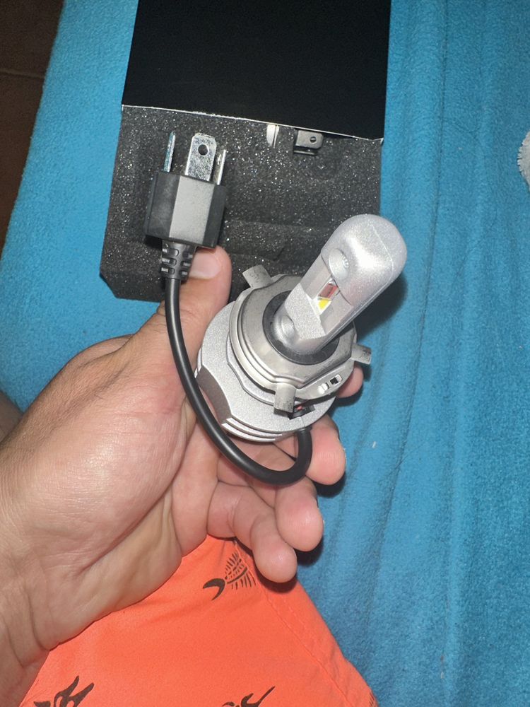 Lampeda LED para carro ou mota