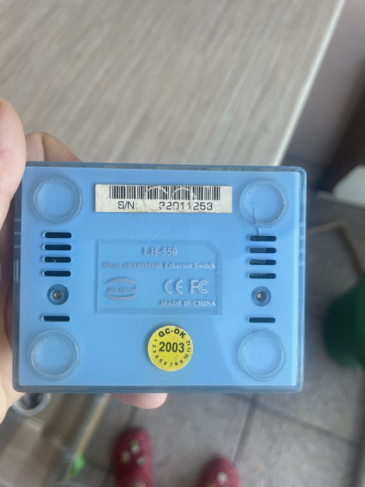 5-portowy przełącznik Ethernet MS-TECH LH-550.