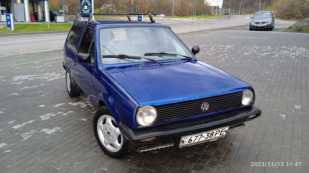 Volkswagen polo 1986 рік