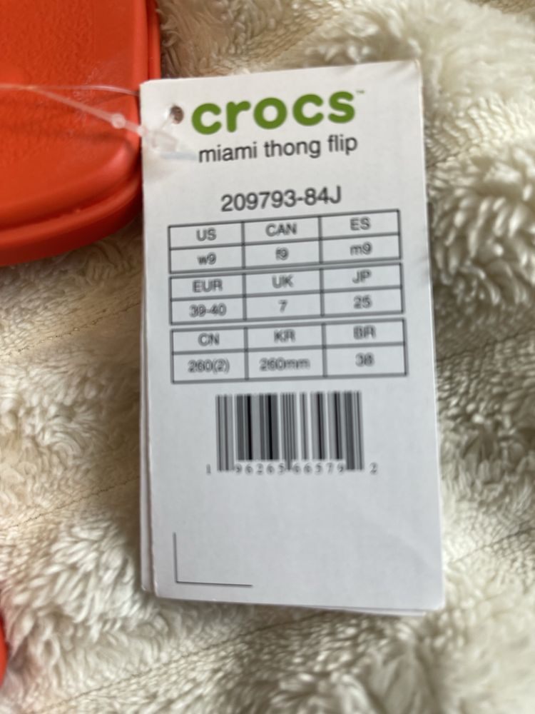 Crocs жіночі сандалі