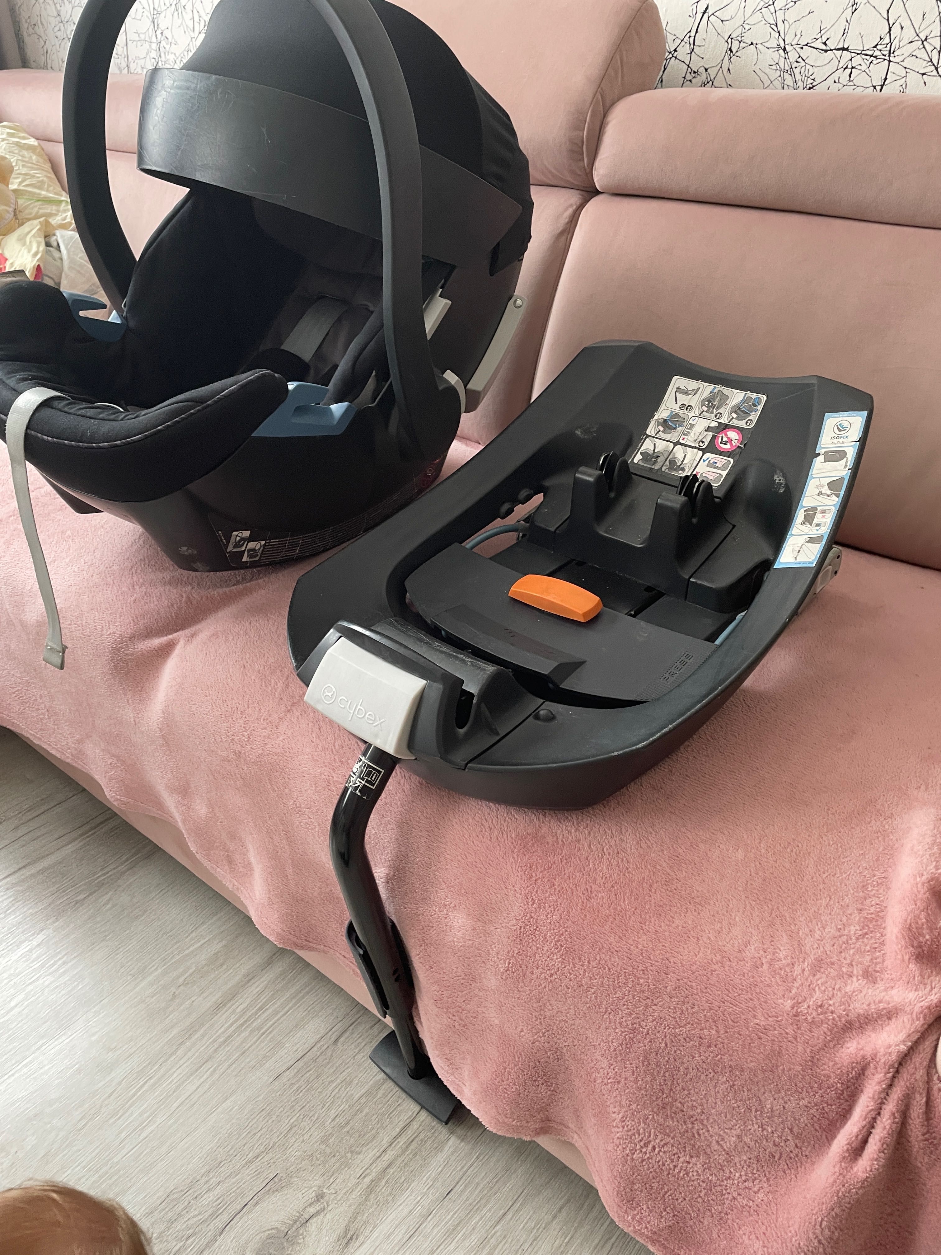 Fotelik  cybex z bazą  na pasy lub isofiks