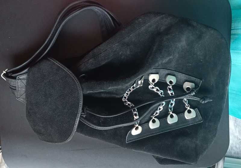 Mochila 100% camurça pele preta