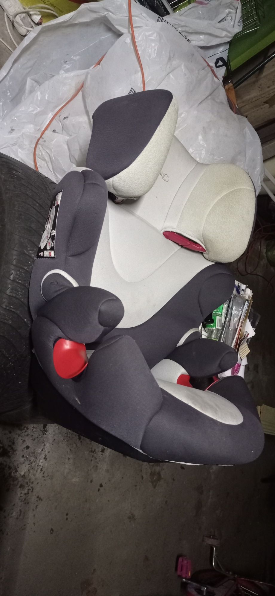 Дитяче автокрісло bebcomfort moby 15-36кг