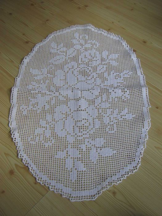 Rękodzieło erweta bieżnik szydełko kwiaty 50 / 77 cm