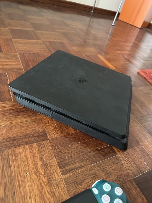 Playstation com comando