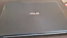 Laptop Asus z napędem optycznym