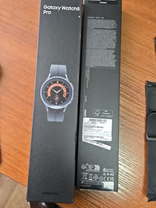 Samsung Galaxy Watch 5 Pro 45mm  Black Titanium