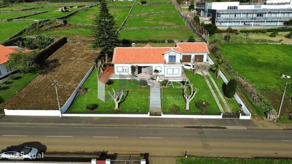 Moradia com vista mar e pronta a entrar