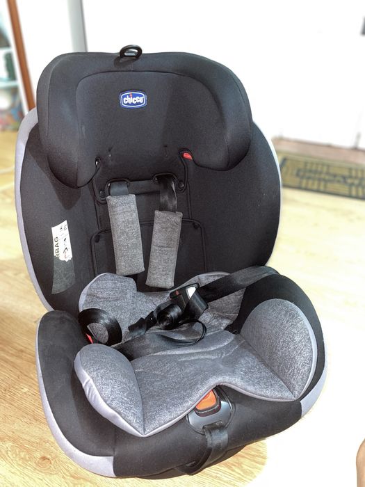 Cadeira auto. Nova sem muito tempo de uso! Da chicco