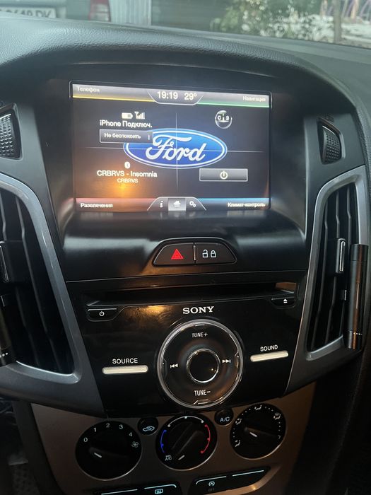 ford focus 3 sync 2