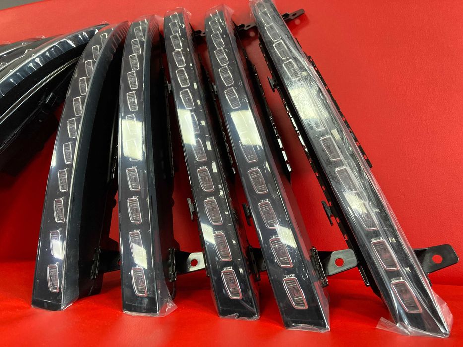 левый правый поворотник AUDI Q7 4L LCI 12 диодов