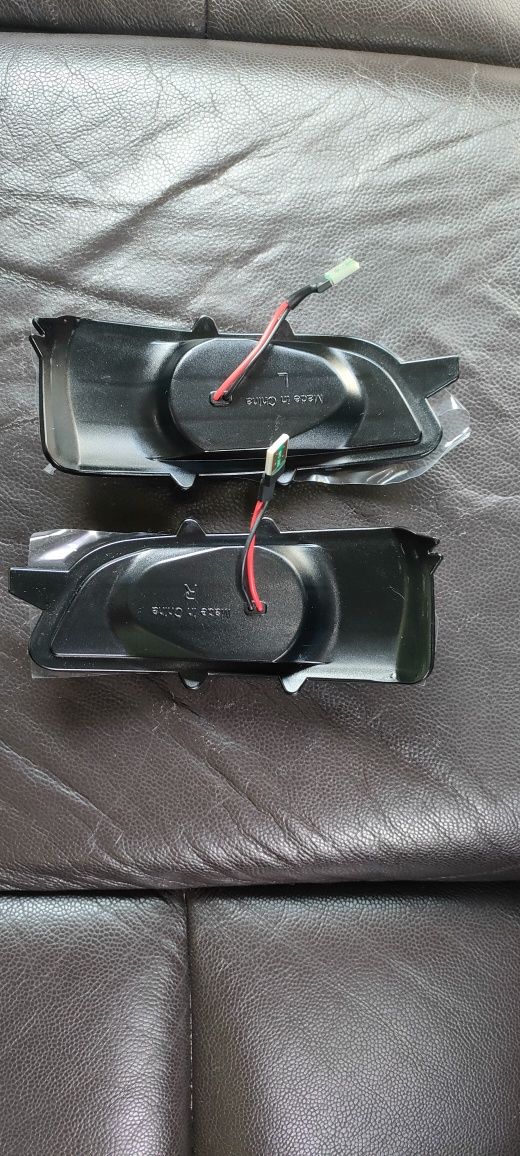 2 Kierunkowskazy DYNAMICZNE LED w lusterko VOLVO C30,S40,V40,V50