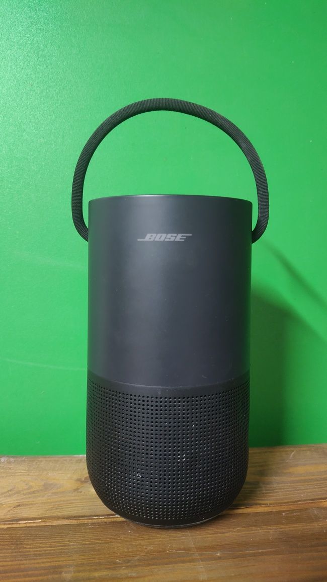 Смарт колонка Bose Portable Smart Speaker