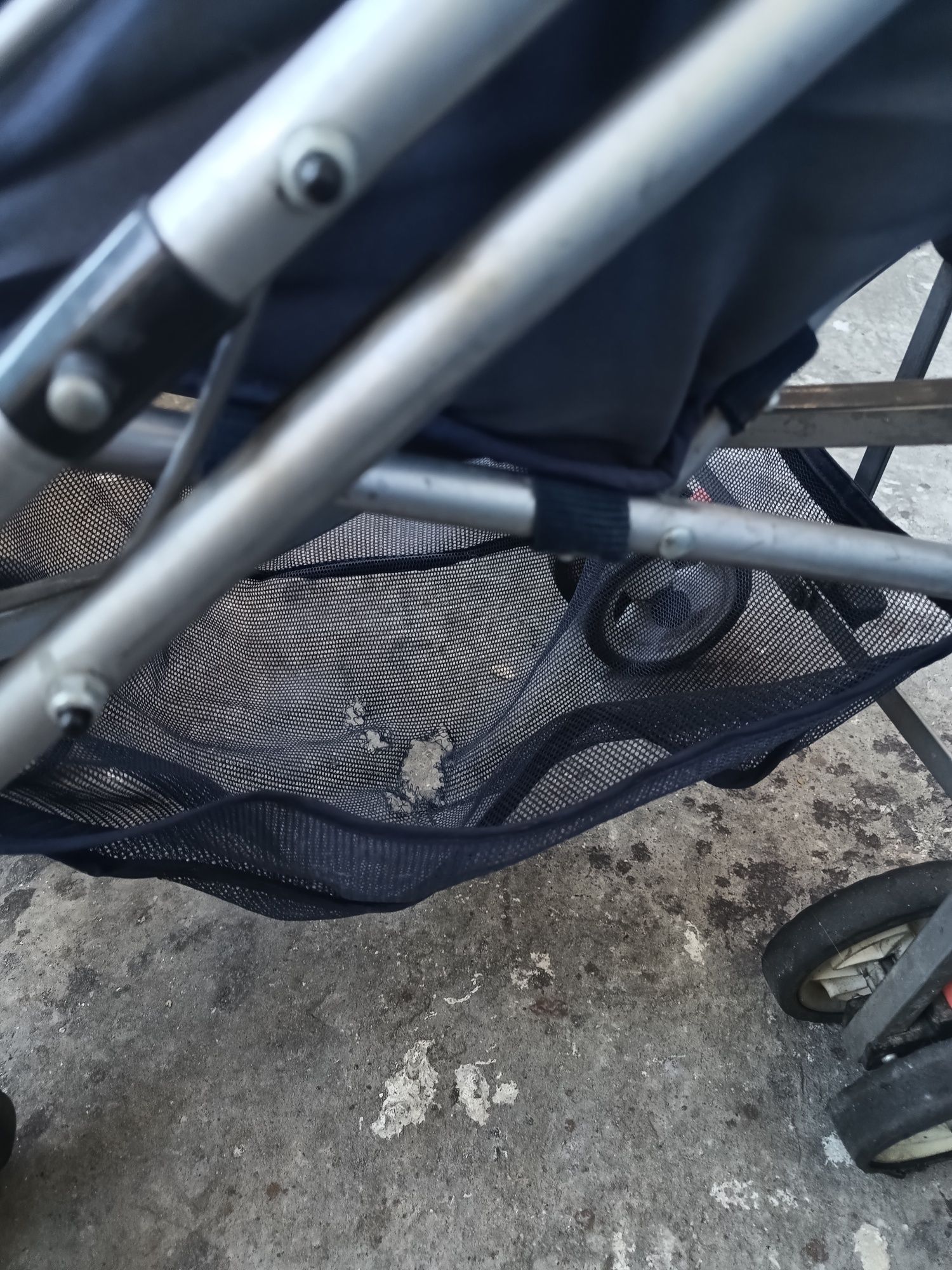 Дитяча коляска для прогулянок