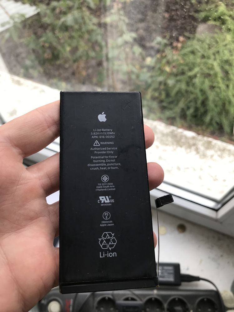 Батарейка до айфона 7+, 2шт, 82-85% заряду.