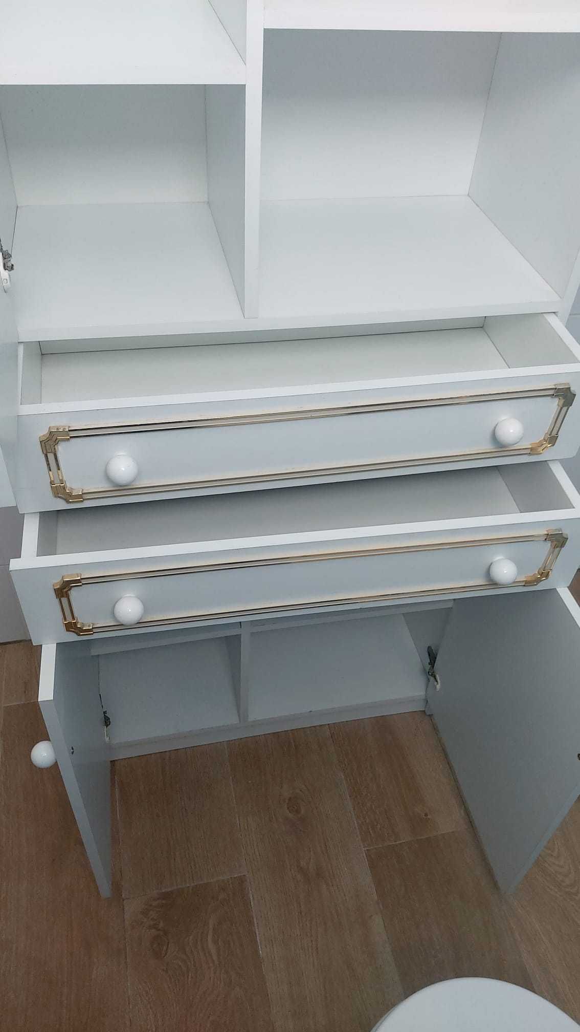 Armário de WC Vintage – Organização com Estilo Clássico!
