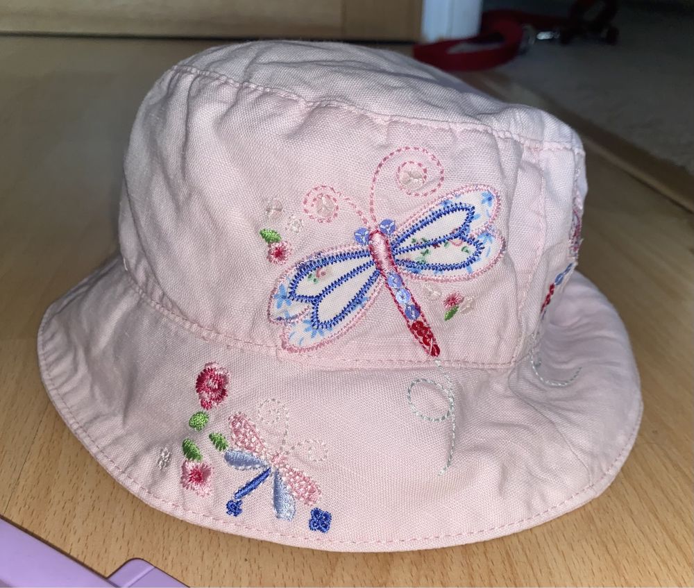 Bawełniany kapelusz dziewczęcy Next
