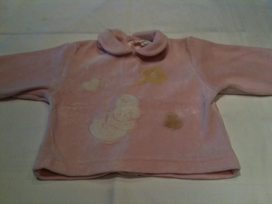 Conjunto em veludo rosa 6 meses da Zippy