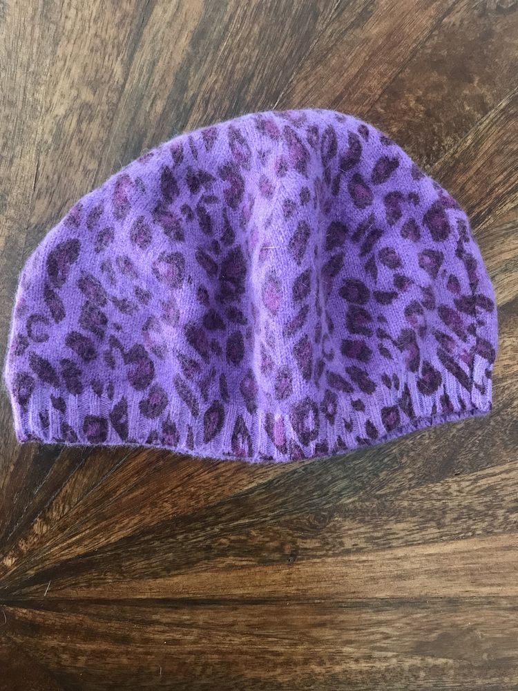 Gorro de lã roxo padrão leopardo