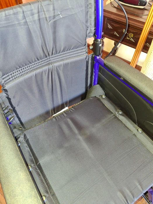 Cadeira de rodas Invacare Alu Lite