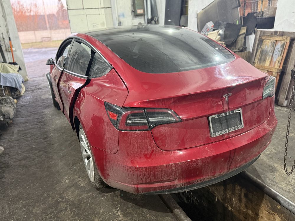Розборка Tesla model 3 M3 по запчастинах  PBSB LRDM, PPMR