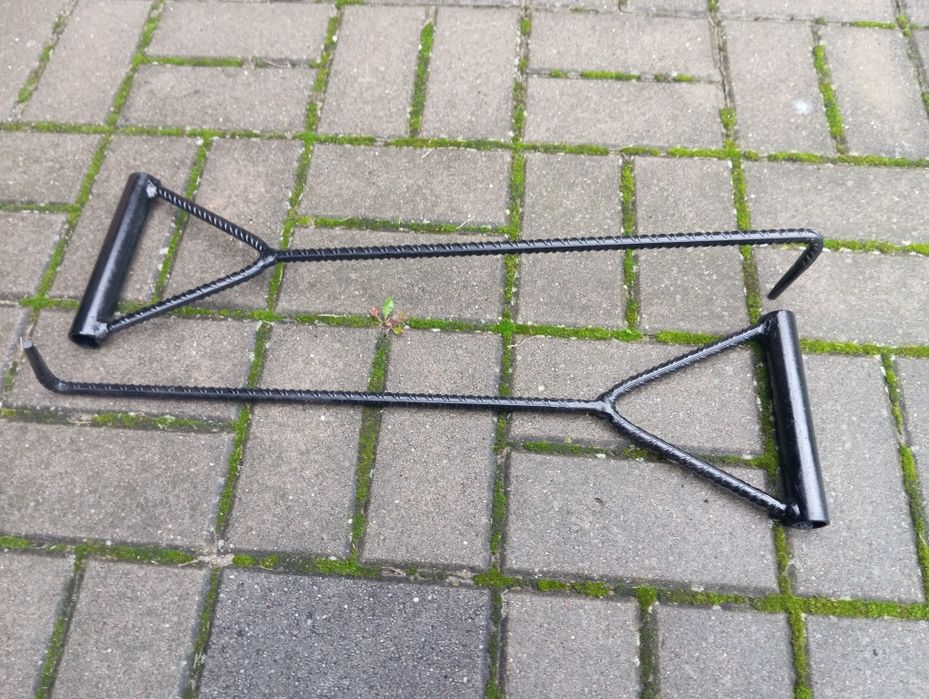 Haki uchwyty do włazów studzienek