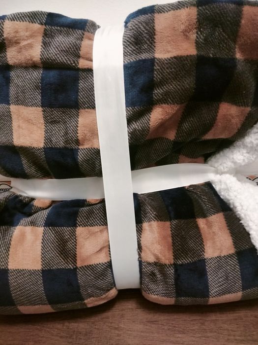 Manta cobertor com pêlo de borrego de cama casal ,NOVA