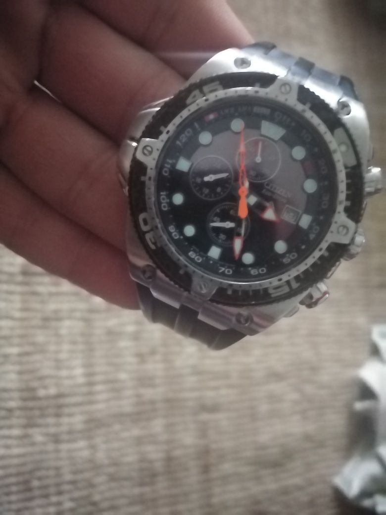 Citizen Eco-drive promaster carbon divers 200m seiko tissot