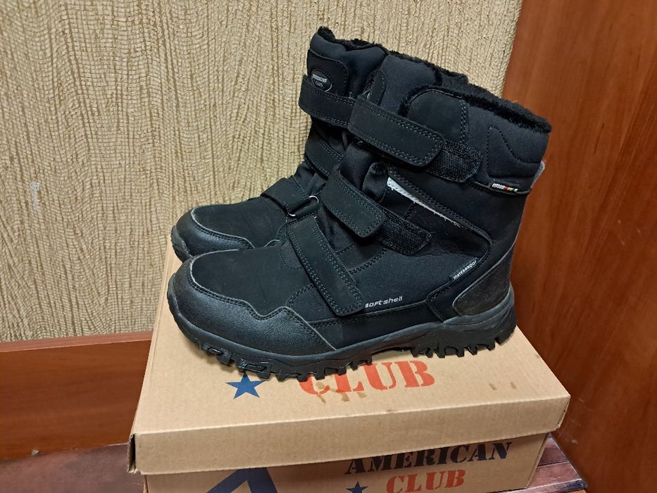 Зимові ботинки 40 розмір
