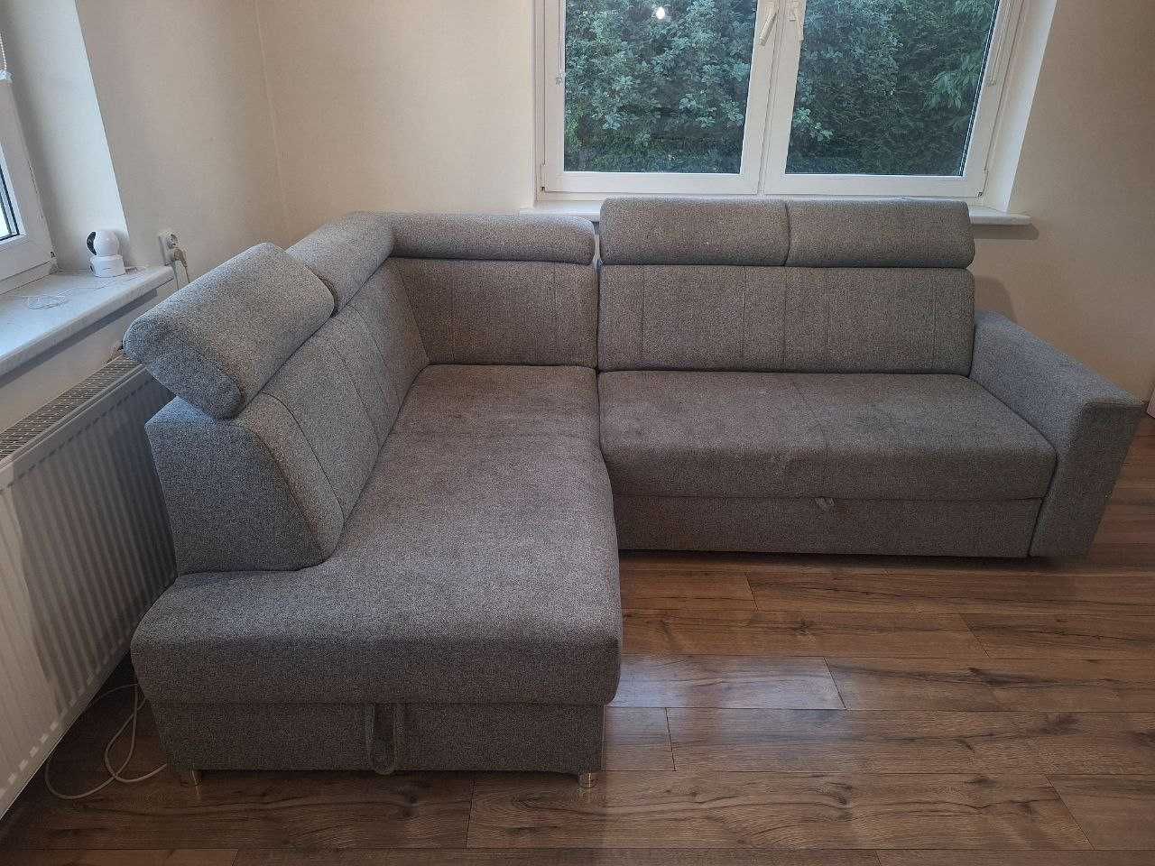 Sprzedam narożnik z funkcją spania .