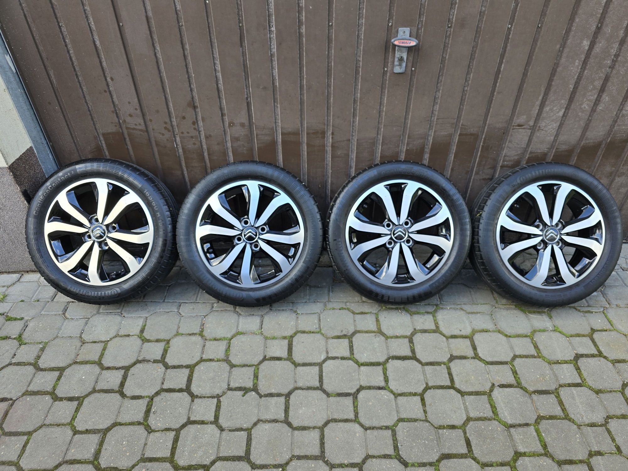 Felgi z oponami 165/60R15 Citroen C1 4x100 Toyota Aygo Peugeot 108